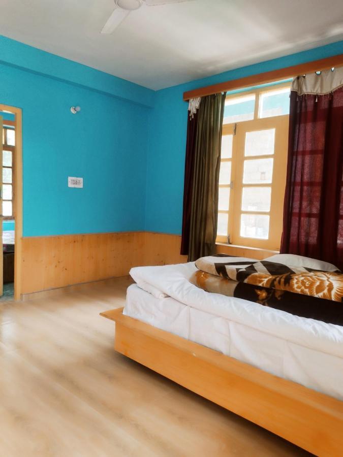 Woods Inn Mountain View Manali Extérieur photo
