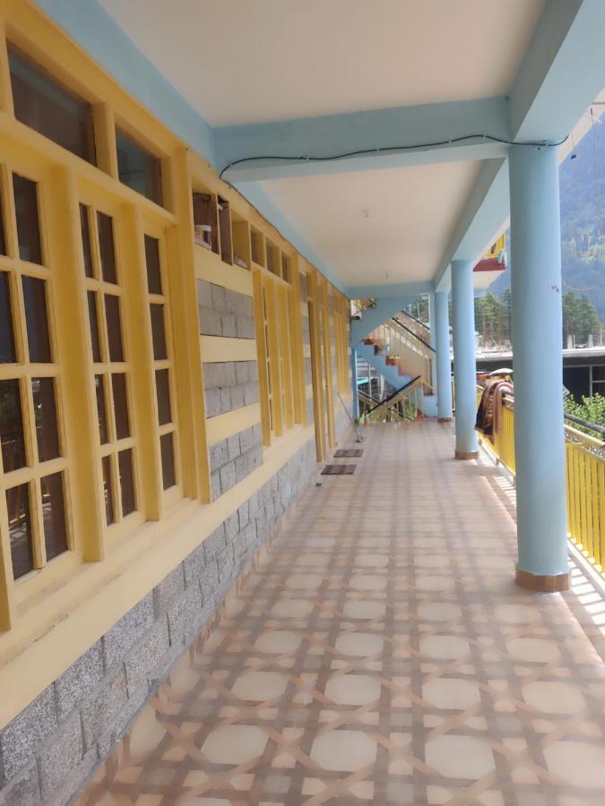 Woods Inn Mountain View Manali Extérieur photo